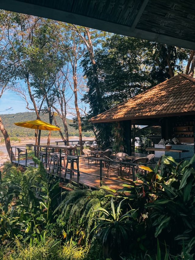 The River Cafe @ Tohsang Heritage khongjiam