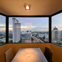HILTON PETALING JAYA หรูหราท่ามกลางมนต์ขลัง