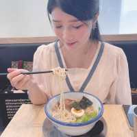 尖沙咀清新的柚子拉麵🍜