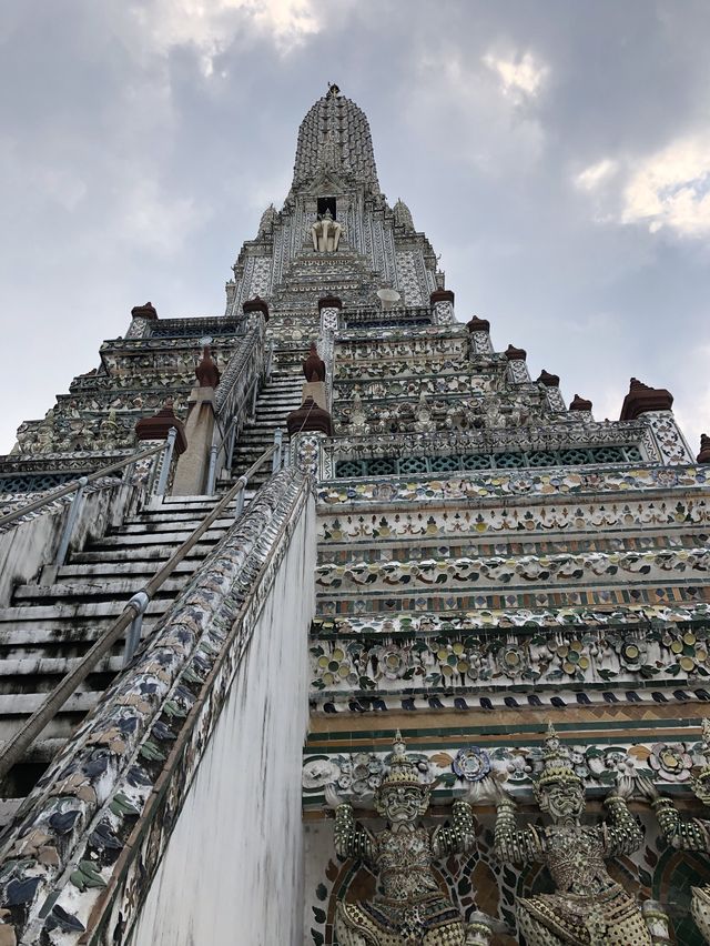 A must-visit temple in Bangkok! 