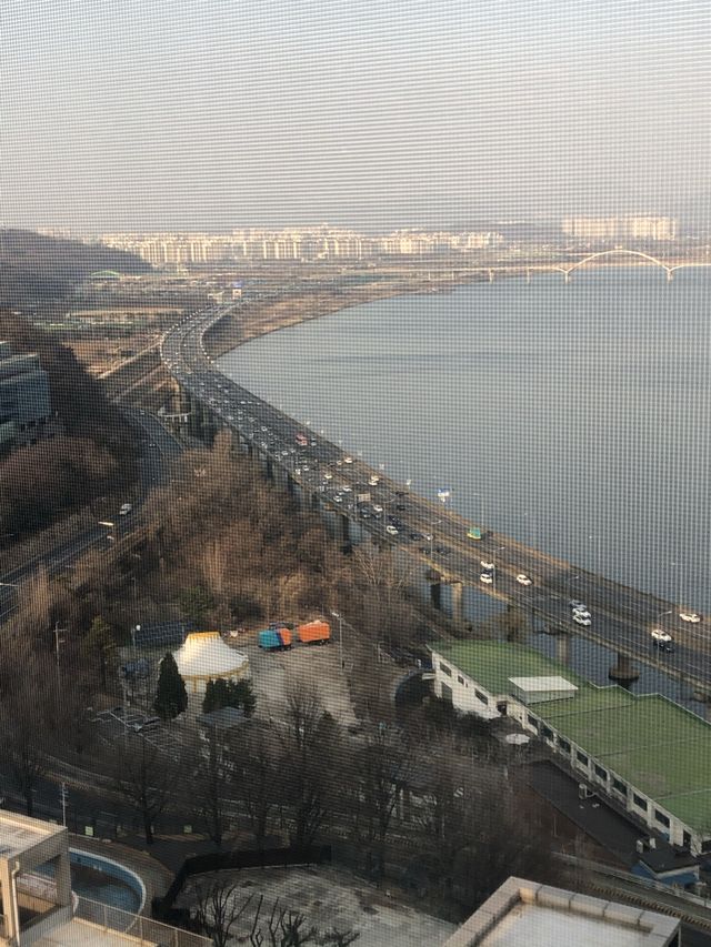 심플하고 모던한 5성급 한강뷰 호텔 ‘비스타 워커힐 서울’ 🏨🌉✨