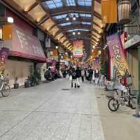 見て、食べて楽しい大須商店街