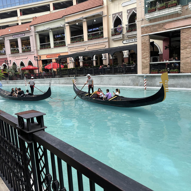 Venice Grand Canal Mall