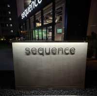 sequence SUIDOBASHIのフロント