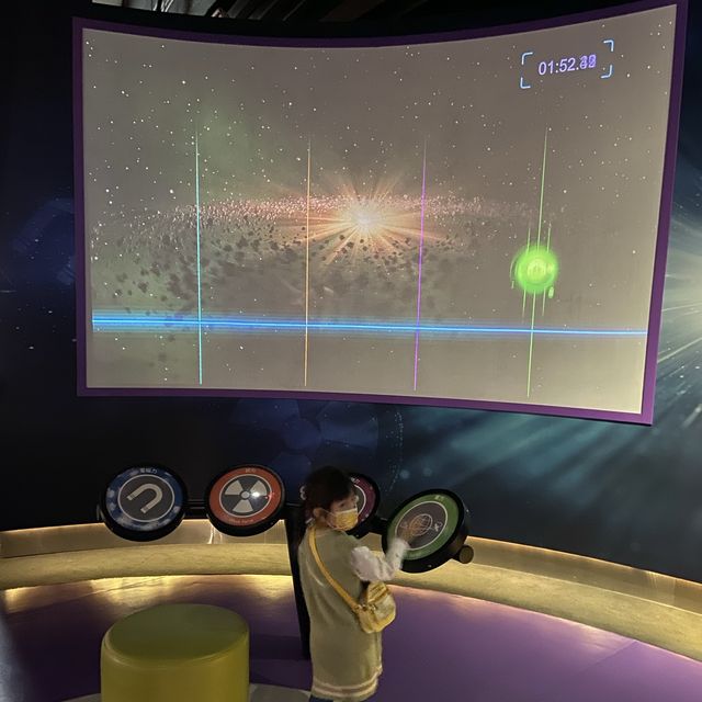 有得玩有野學既地方 📍香港太空館