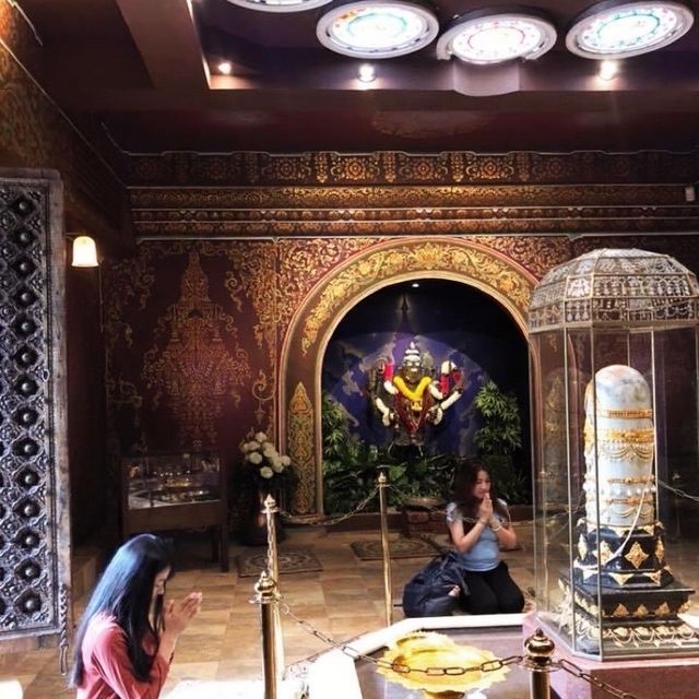 chuchaiburi Sri amphawa