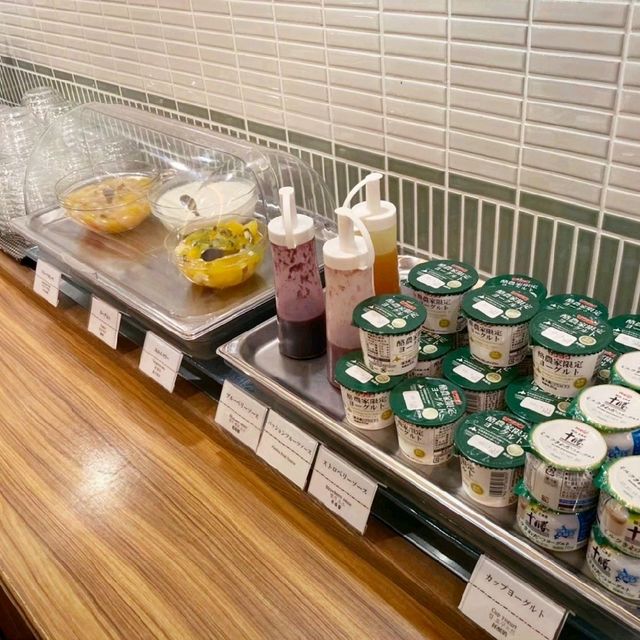 北海道の名物料理が全部揃う！コスパ最強朝食バイキング