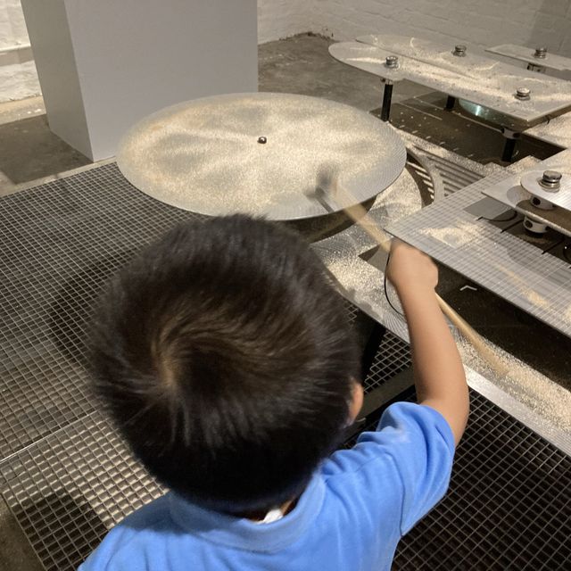 油街實現 新藝術空間 Oil Street Art Space