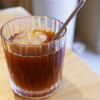 簡約木系中式Cafe