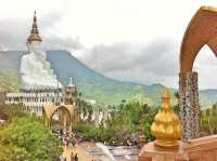 อลังการความสวยงาม วัดพระธาตุผาซ่อนแก้ว