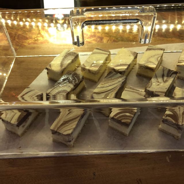 酒店中午半自助餐