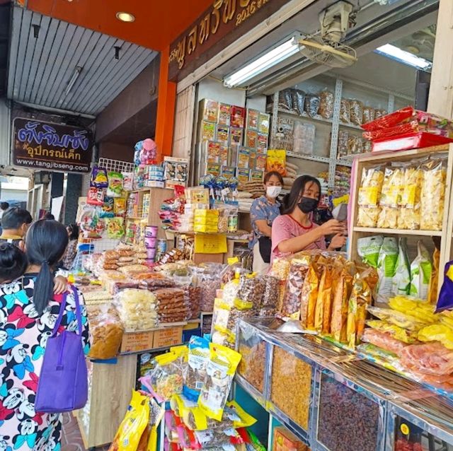 三聘市場 曼谷唐人街歷史悠久市集 紀念品紡織品集散地