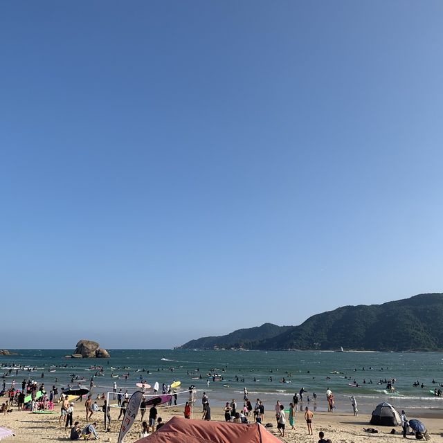 Chilled day at Houhai beach.