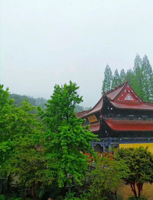 Hidden in the suburbs of Hangzhou, there is a "Little Tianzhu" that not only attracts many celebrities to check in, but also seems like a fairyland.