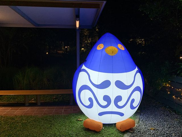 Cute inflatable birds! 🕊