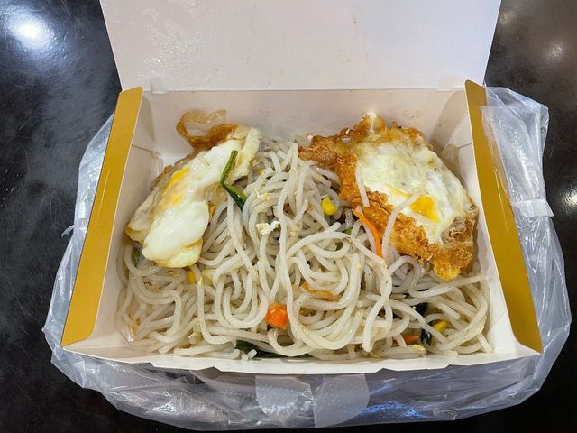 Local hawker delights in MBS