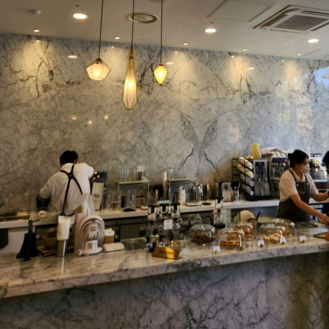 韓国//ドラマの撮影でもよく使われる★おしゃれカフェ 82年生キムミンギョンカフェ