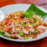 ร้านอาหารริมลำธาร  แม่ลาย เชียงใหม่