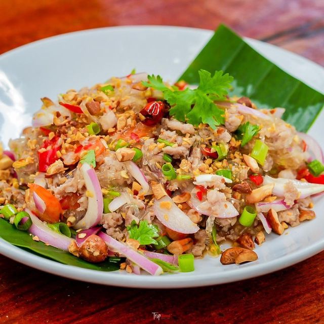 ร้านอาหารริมลำธาร  แม่ลาย เชียงใหม่