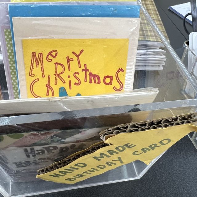 Post mails and get handmade cards etc here