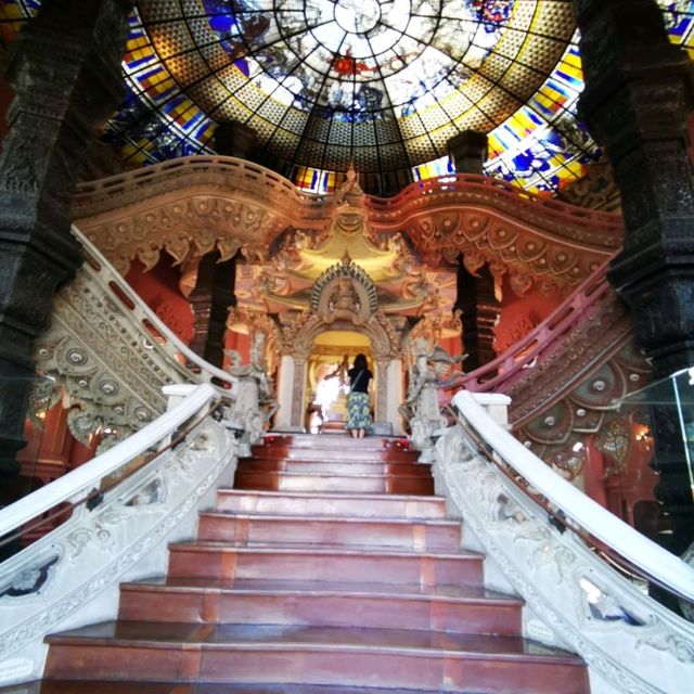 三頭象神博物館