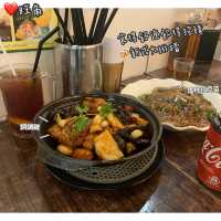食得舒適飲得招積 嘆住冷氣食大排檔