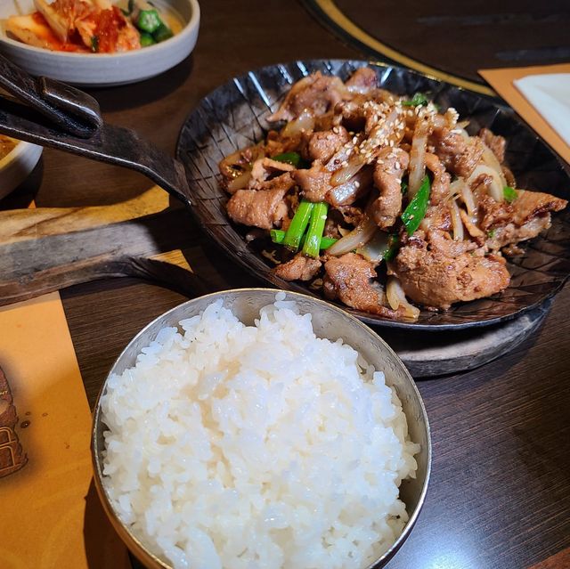 愉景灣暴食暴飲
