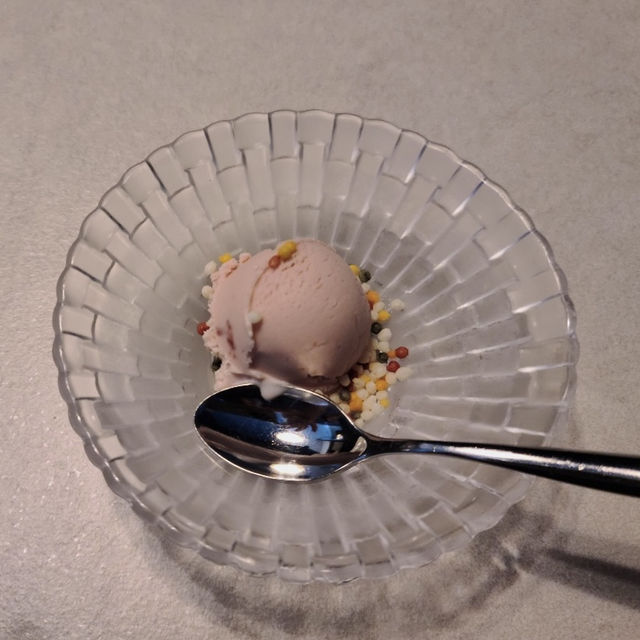 여의도 더현대서울 맛집 [Roba]
