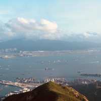 春季旅行可以挑戰香港三尖