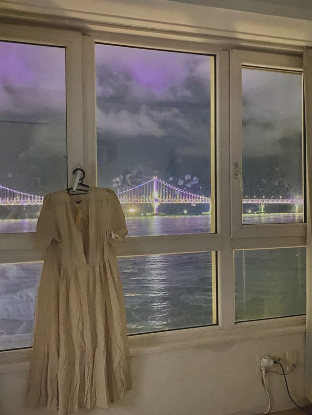 광안대교가 한눈에 보이는 바다뷰 가성비 감성숙소 ‘바다의숙소’