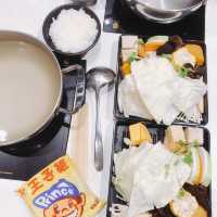網上推薦的火鍋店🍲 沐樺和牛海鮮火鍋muhua_shabushabu-信義區火鍋 信義微風美食 信義區涮涮鍋 信義區和牛火鍋