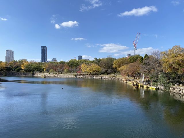 『大阪城御座船』で大阪城のお堀をクルーズ。