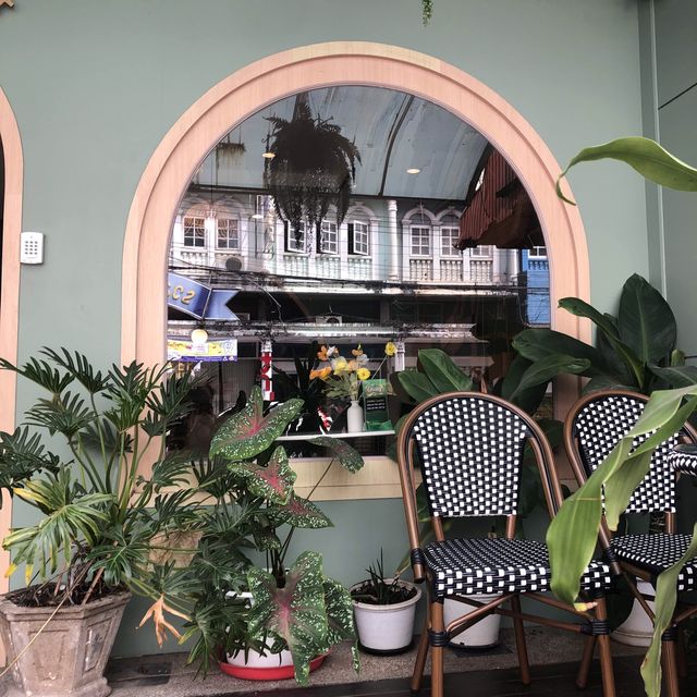quality hotel in the centre of old town 