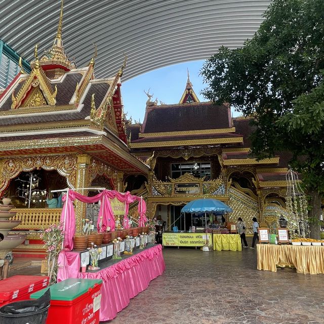 🙏🕍ไหว้พระรับพรปีใหม่วัดห้วยใหญ่🎄🎉