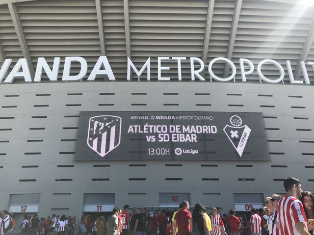 スペイン🇪🇸 サッカーの強豪アトレティコ・マドリードの本拠地をご紹介