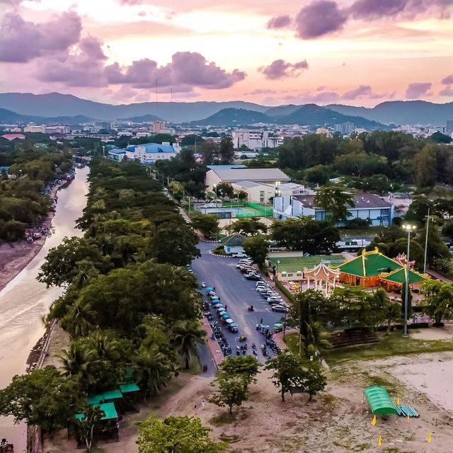 วันฟ้าระเบิด ที่ สะพานหิน ทะเลในเมือง ภูเก็ต