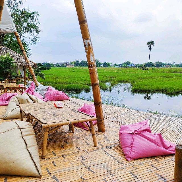 ดูนา cafe & restaurant
ร้านอาหาร
