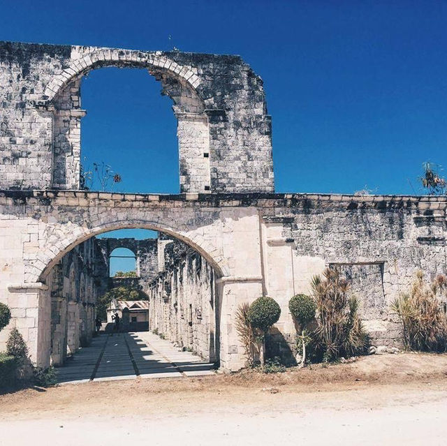 The unfinished Cuartel de Espana in Oslob