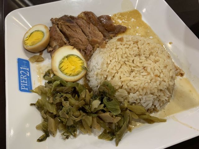 曼谷傳說中Asok T21最平最好食的豬腳飯 🐷
