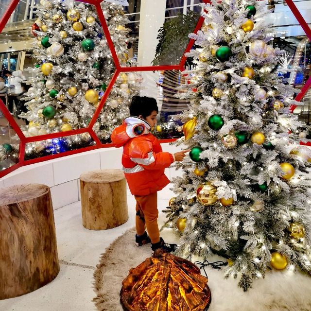 Christmas Night at IFC Mall 
