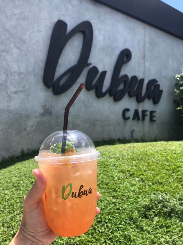 ดูบัว คาเฟ่ สัตว์มากมาย