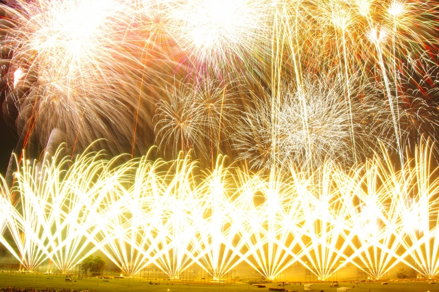 足利煙火大會｜2025日本花火大會 | 渡良瀬川河岸