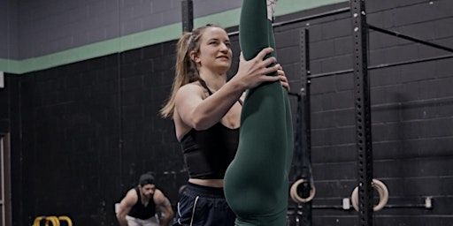 Learn to Handstand – 8 Session Package | I.S.A Calisthenics Gym - Indomitable Spirit Academy