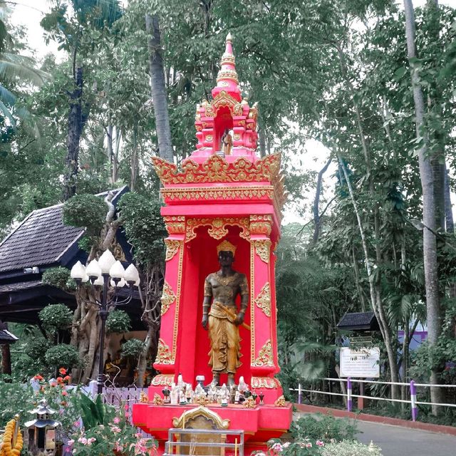 🙏วัดพระแก้ว อยู่ที่จังหวัดเชียงราย🙏