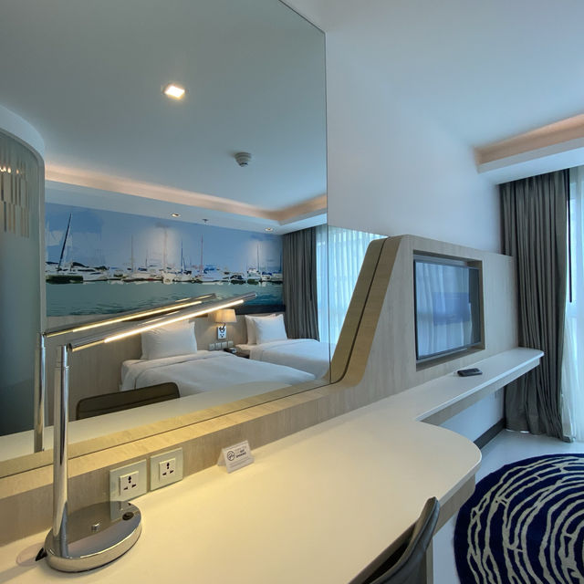 Holiday Inn Express Pattaya Central  ที่พักดูดี