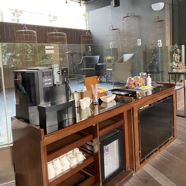 上環站5分鐘到達蘭桂坊九如坊酒店🏨
