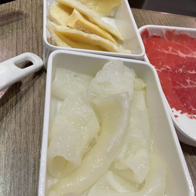 "元朗鍋心粥底火鍋店"