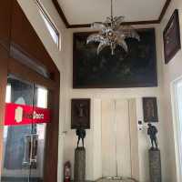 RedDOORZ: BUDGETCAYTION EXPERIENCE IN MAKATI