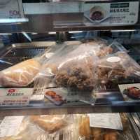 台北特色便利商店「7-11東吉門市」…隨時都有生啤酒……