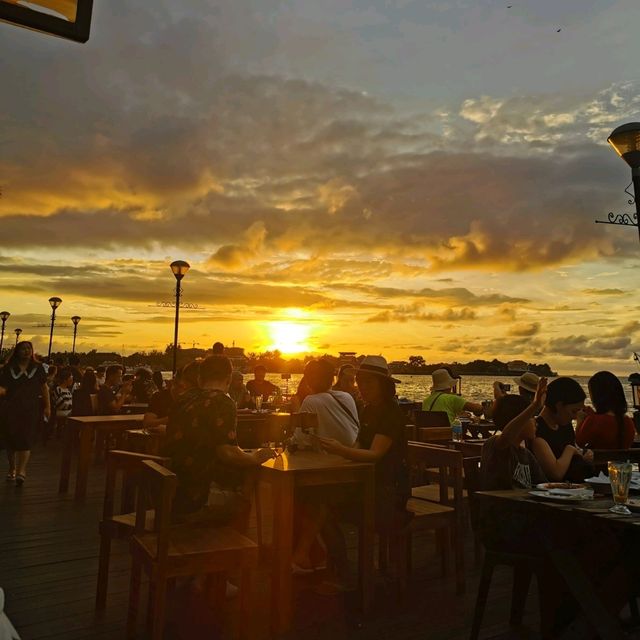 Beautiful Sunset View Restaurant, KK Sabah